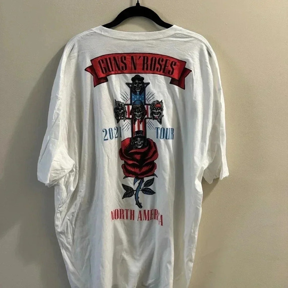 Guns & Roses 2021 Tour T-shirt- Medium - Picture 2 of 4